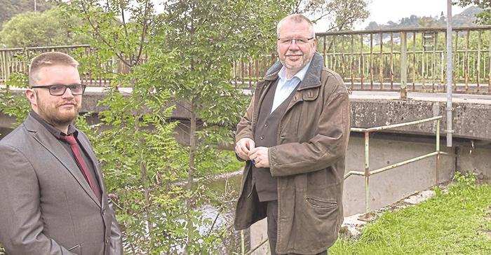 Geländer der Brücke ist marode 2021 10 14 Gelaender marode Foto