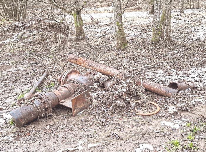 Wenn rostige Rohre die Idylle stören 2022 01 17 Rostige Rohre Foto