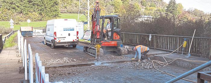 Der Asphalt ist bereits abgefräst 2022 10 27 Asphalt abgefraest Foto