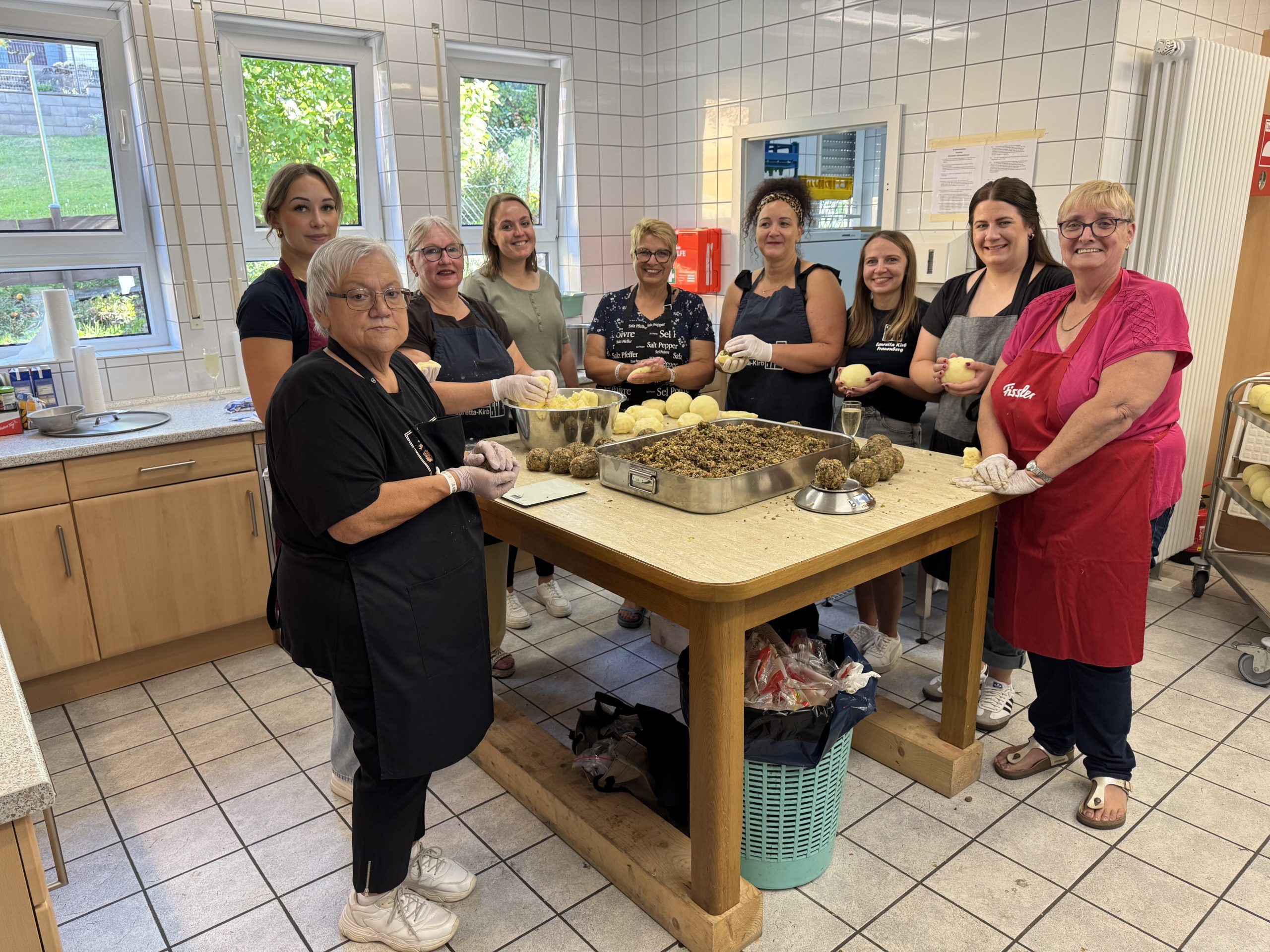 Lauretta-Kirb, 10. Jubiläum 2026 09 06 Kirb Klossfrauen scaled